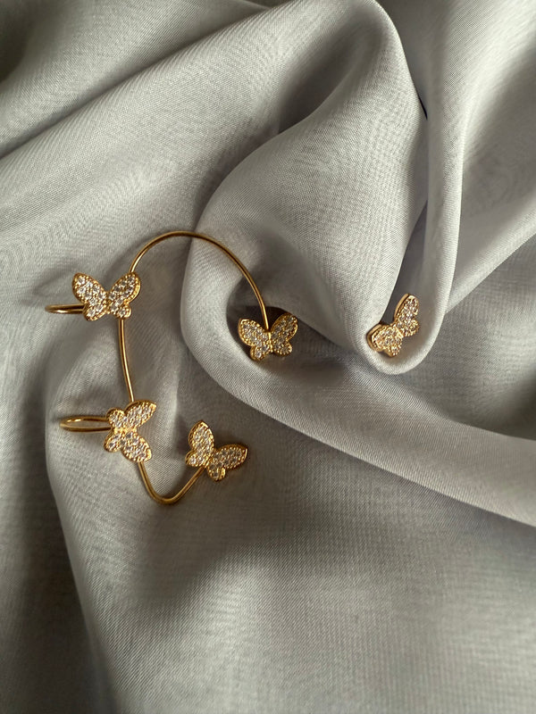 Brinco Assimétrico Borboleta